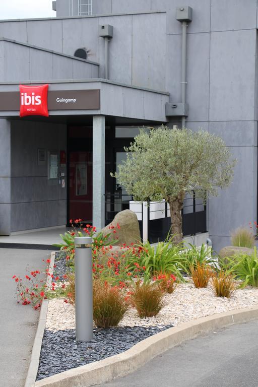 Hotel Ibis Guingamp Coeur De Bretagne Ploumagoar Esterno foto